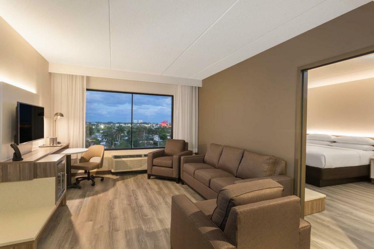Wyndham Garden Ft Lauderdale Airport & Cruise Port Otel Dania Beach Dış mekan fotoğraf